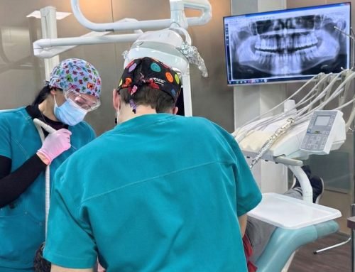 ¿Por Qué Fracasan Algunos Implantes Dentales? Todo lo que Debes Saber Antes de Colocarte un Implante